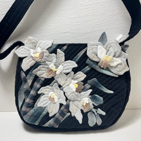 Elegant Moonlit Magnolia Appliqué Quilted Fabric Crossbody Bag