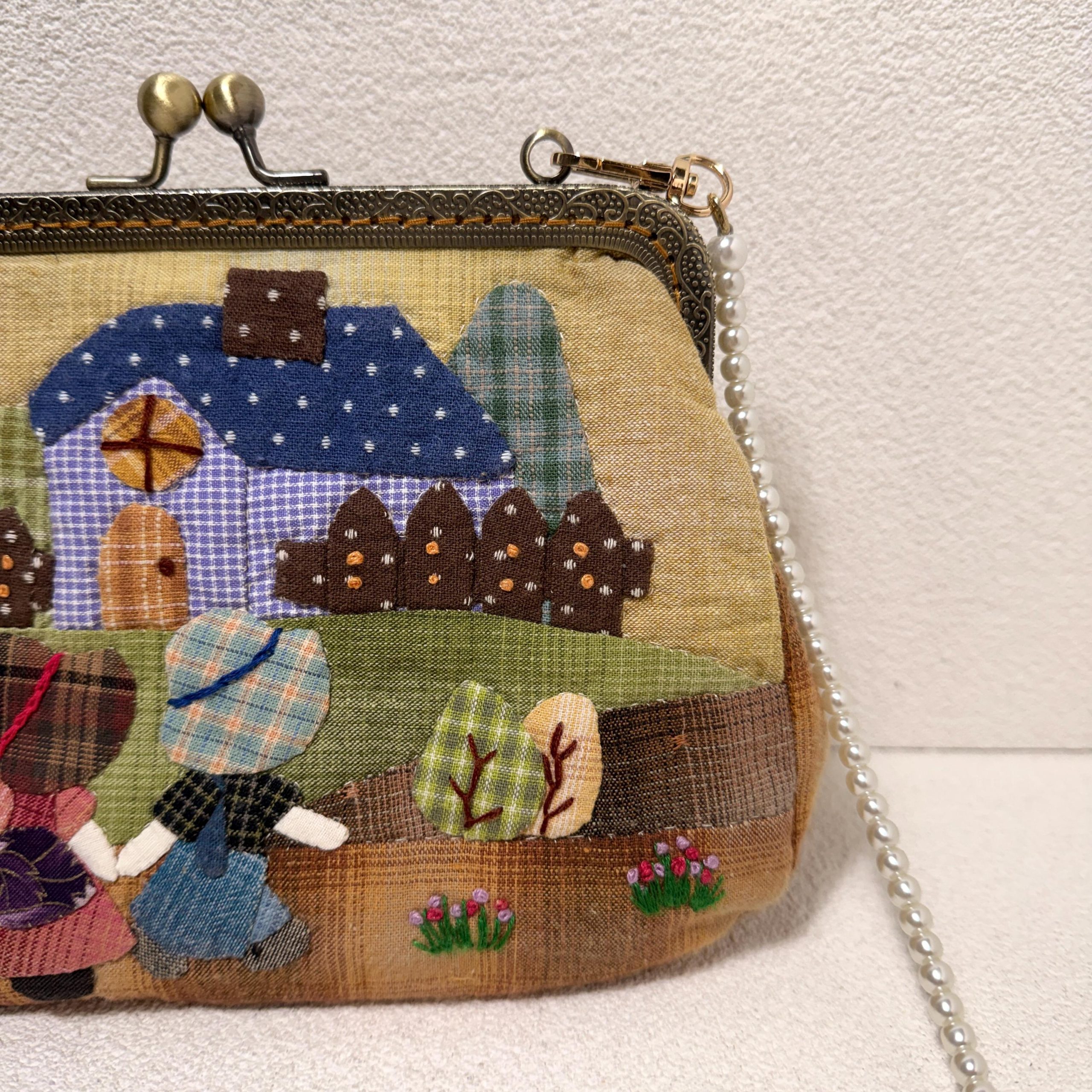 Whimsical Storybook Cottage Friends Appliqué Kiss-Lock Handbag - Image 2